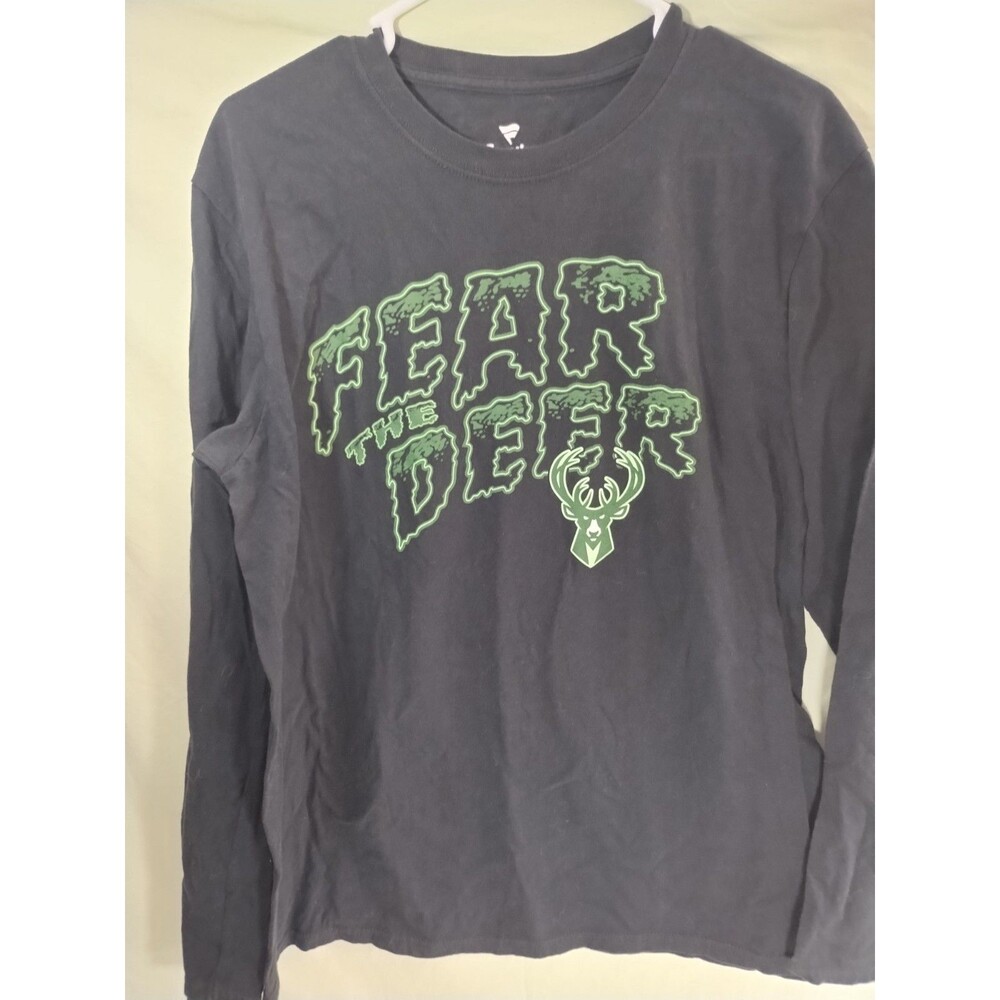 Milwaukee Bucks — ‘Fear The Deer’ Fanatics T-Shirt —Long Sleeve Size Men’s Large